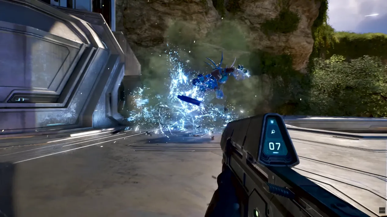 First-person combat in Halo Campaign Evolved campaign gameplay