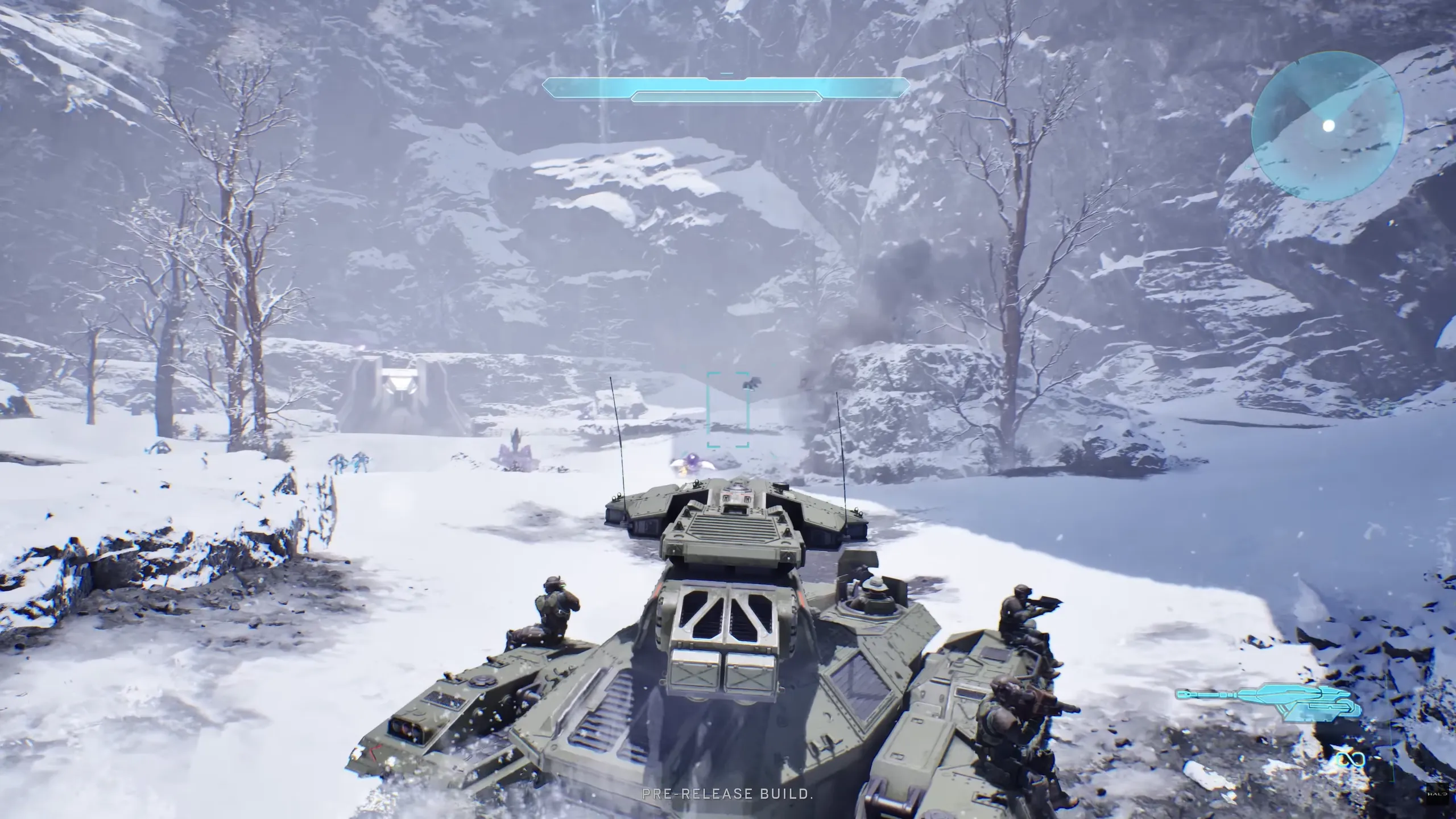 Scorpion Tank fighting Covenant enemies during a Halo: Campaign Evolved campaign mission