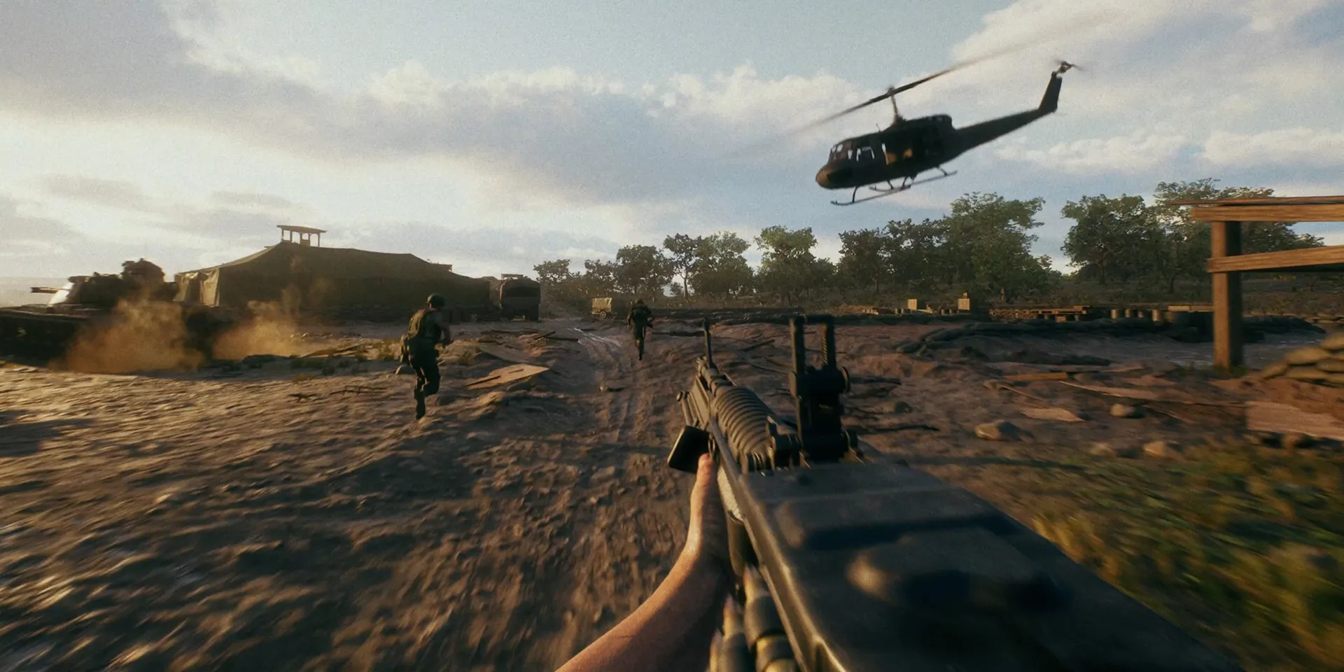 Helicopter support during a ground battle in Hell Let Loose: Vietnam