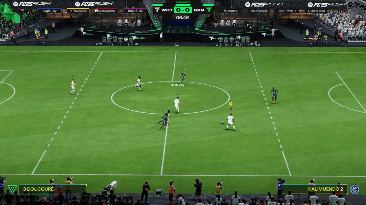 FC 25 Rush Gameplay - Ultimate Team
